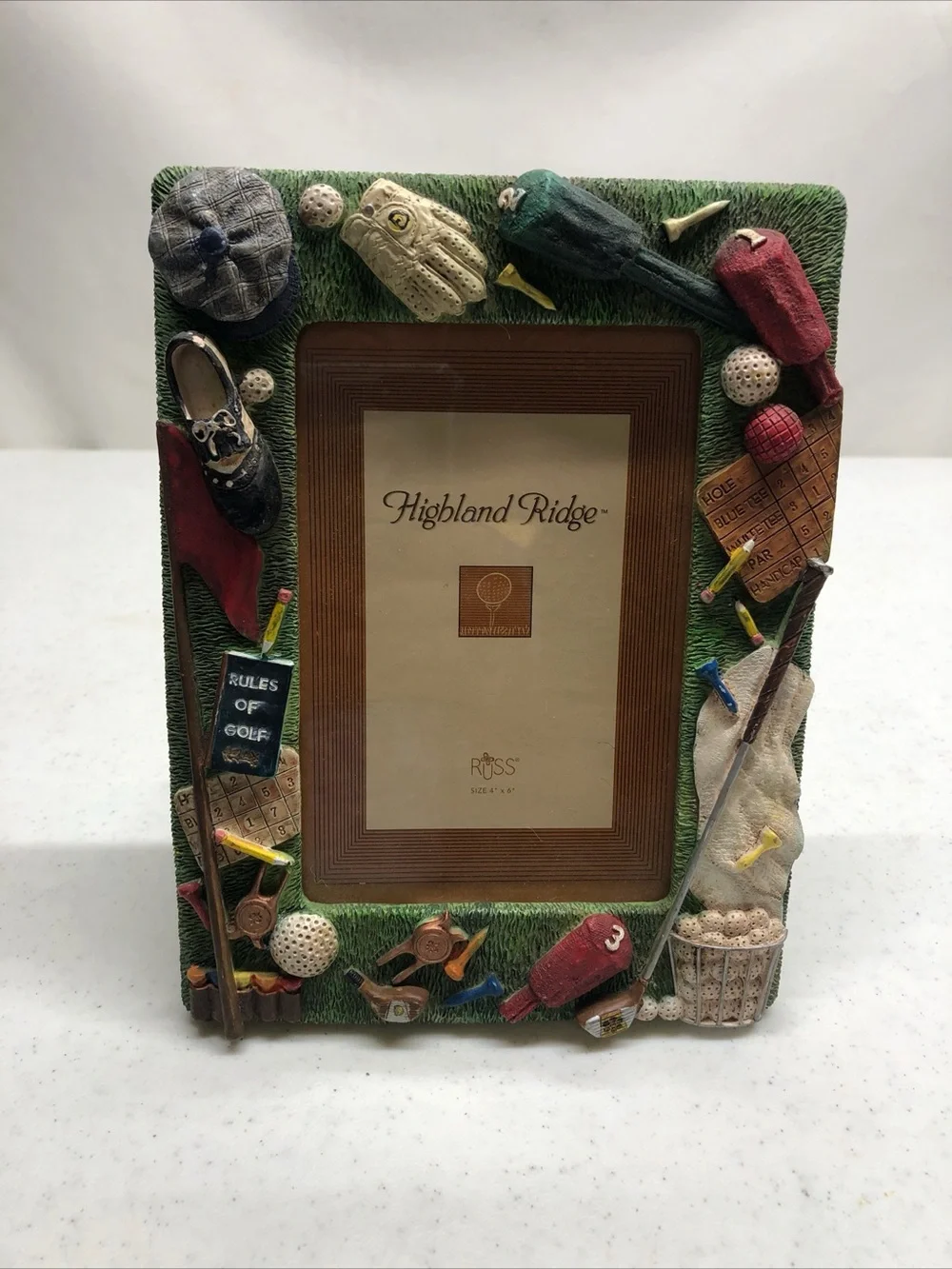 Russ Highland Ridge golf-themed picture frame, designed to hold a 4